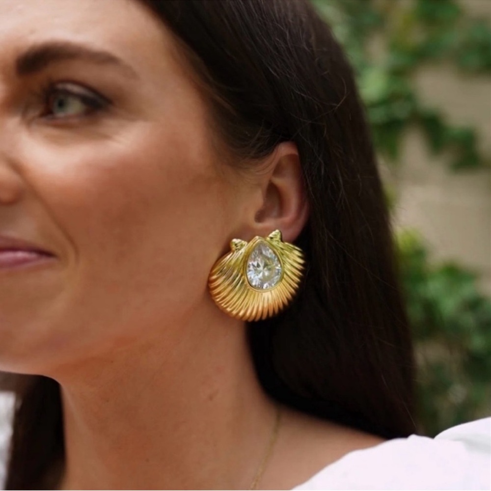 Nicola Bathie Gold and Crystal Shell Earrings - Picture 3 of 5